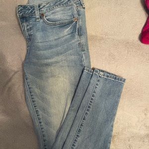 Aero size 4 jeans